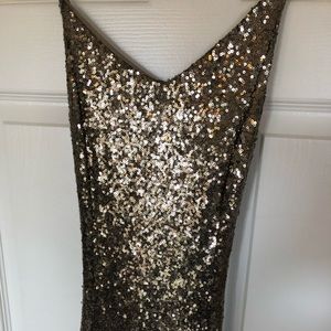 Missguided  long  gold sequin dress 6 NWT